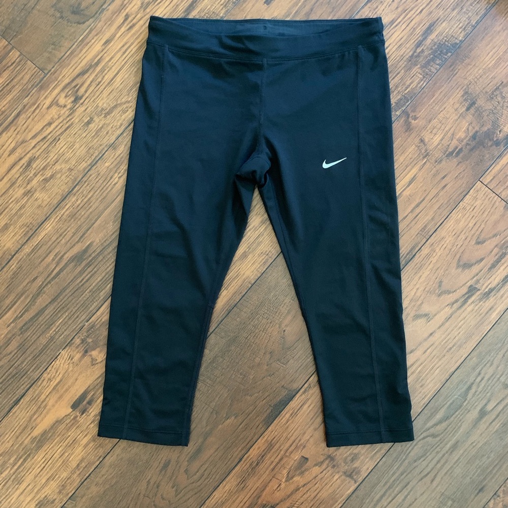 Nike Dry fit Black Capri running fitness medium